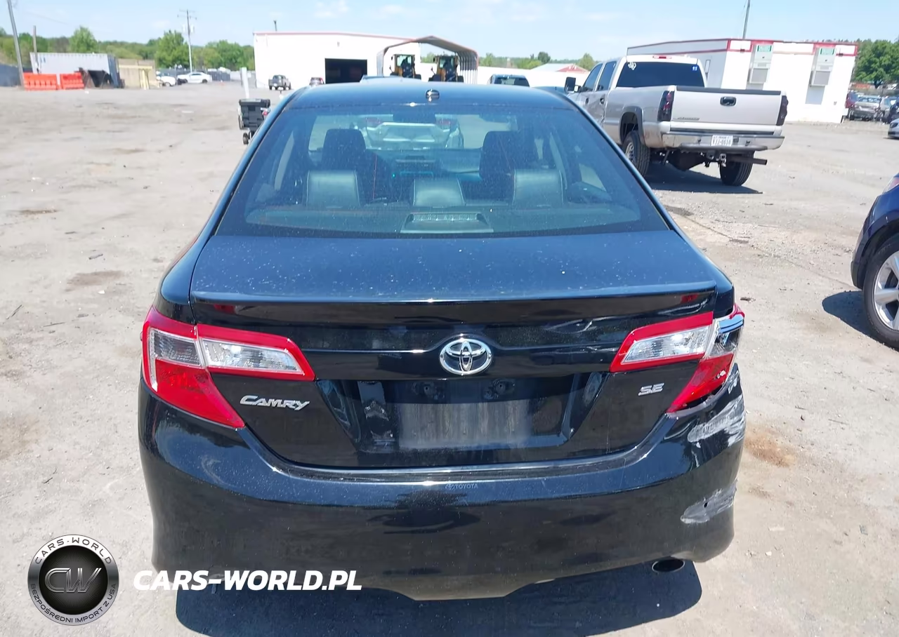 2014 Toyota Camry Se VIN:4T1BF1FK2EU832991 - 16