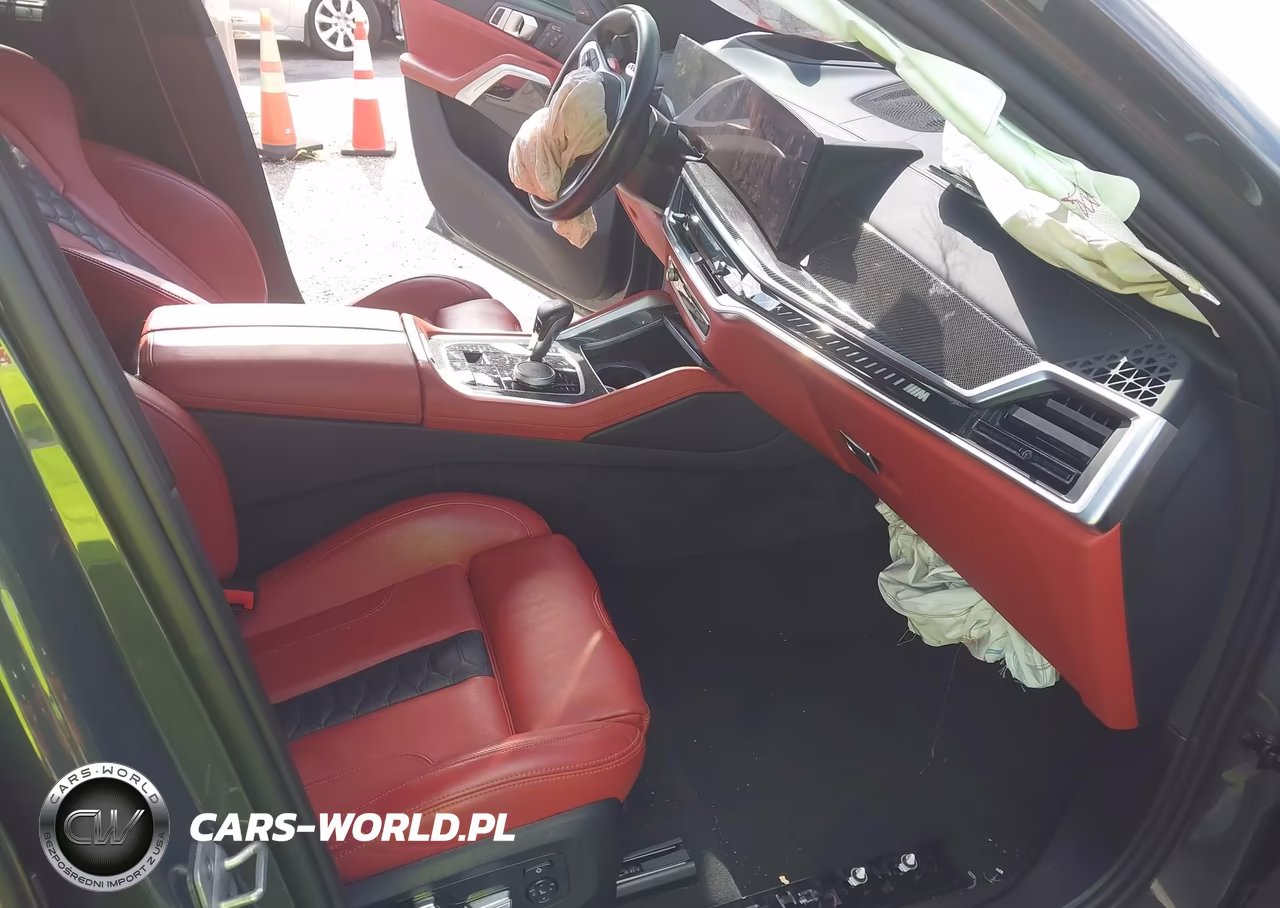 2025 BMW X6 M VIN:5YM23ET06S9X13483 - 5