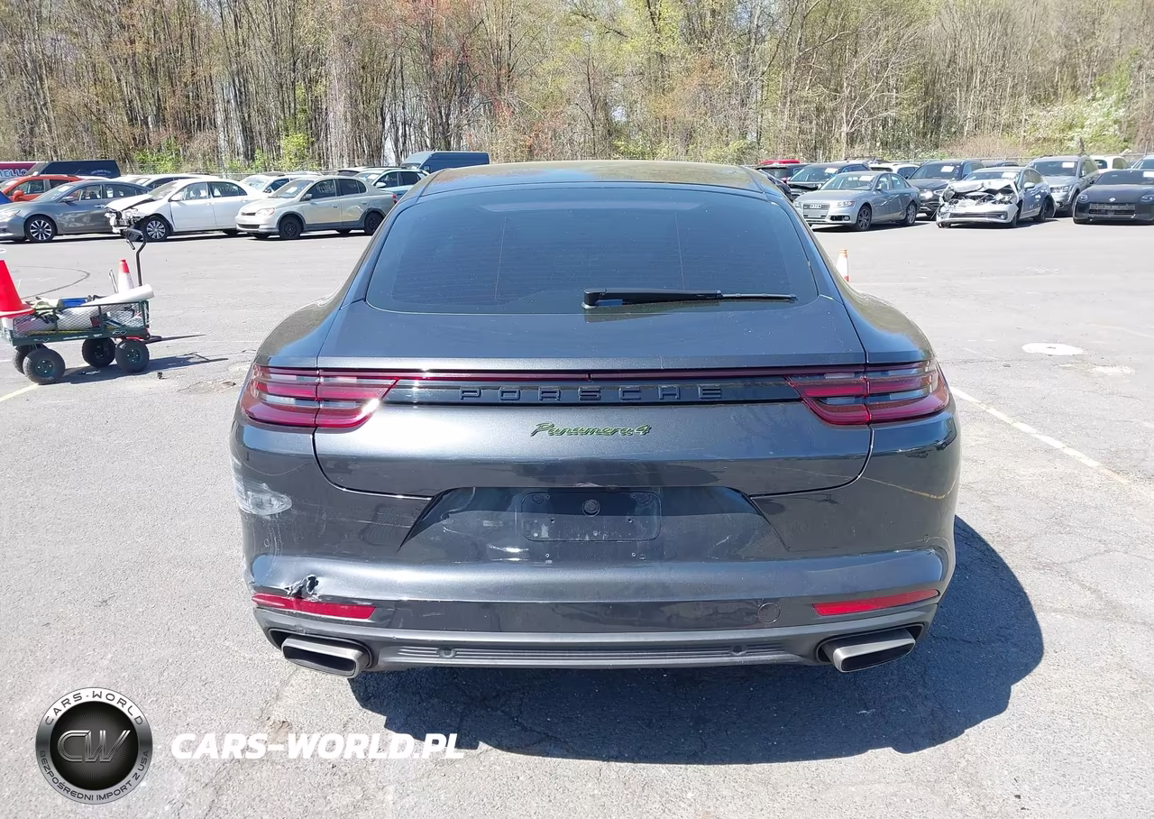 2017 Porsche Panamera 4 VIN:WP0AA2A71HL101079 - 15