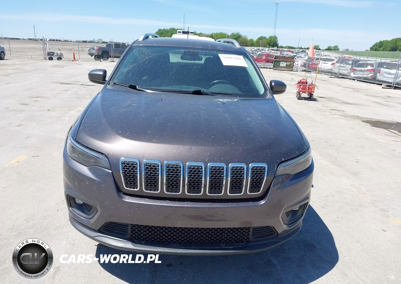 2019 Jeep Cherokee Latitude Plus 4X4 VIN:1C4PJMLX5KD270509 - 12