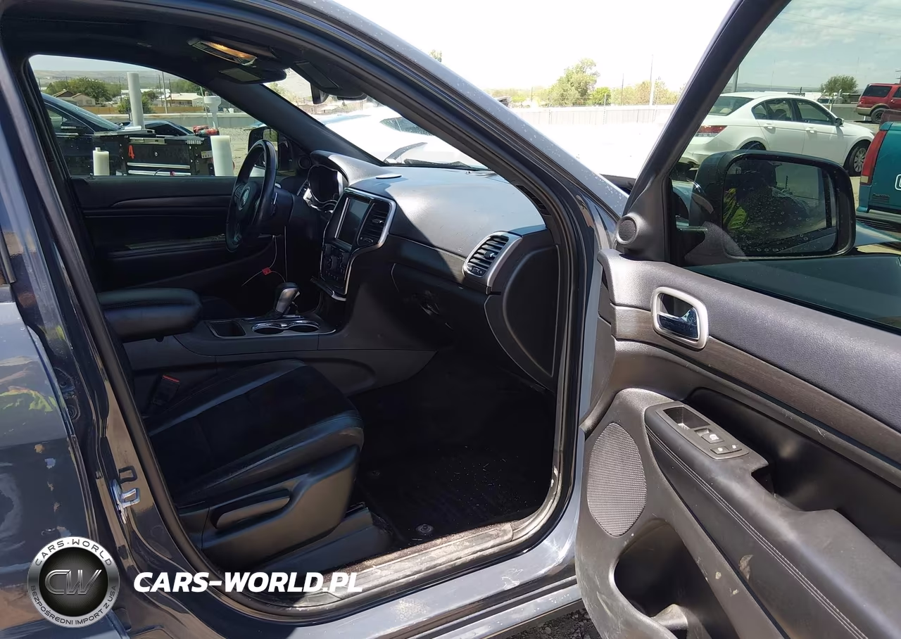 2017 Jeep Grand Cherokee Altitude 4X4 VIN:1C4RJFAG7HC720067 - 5