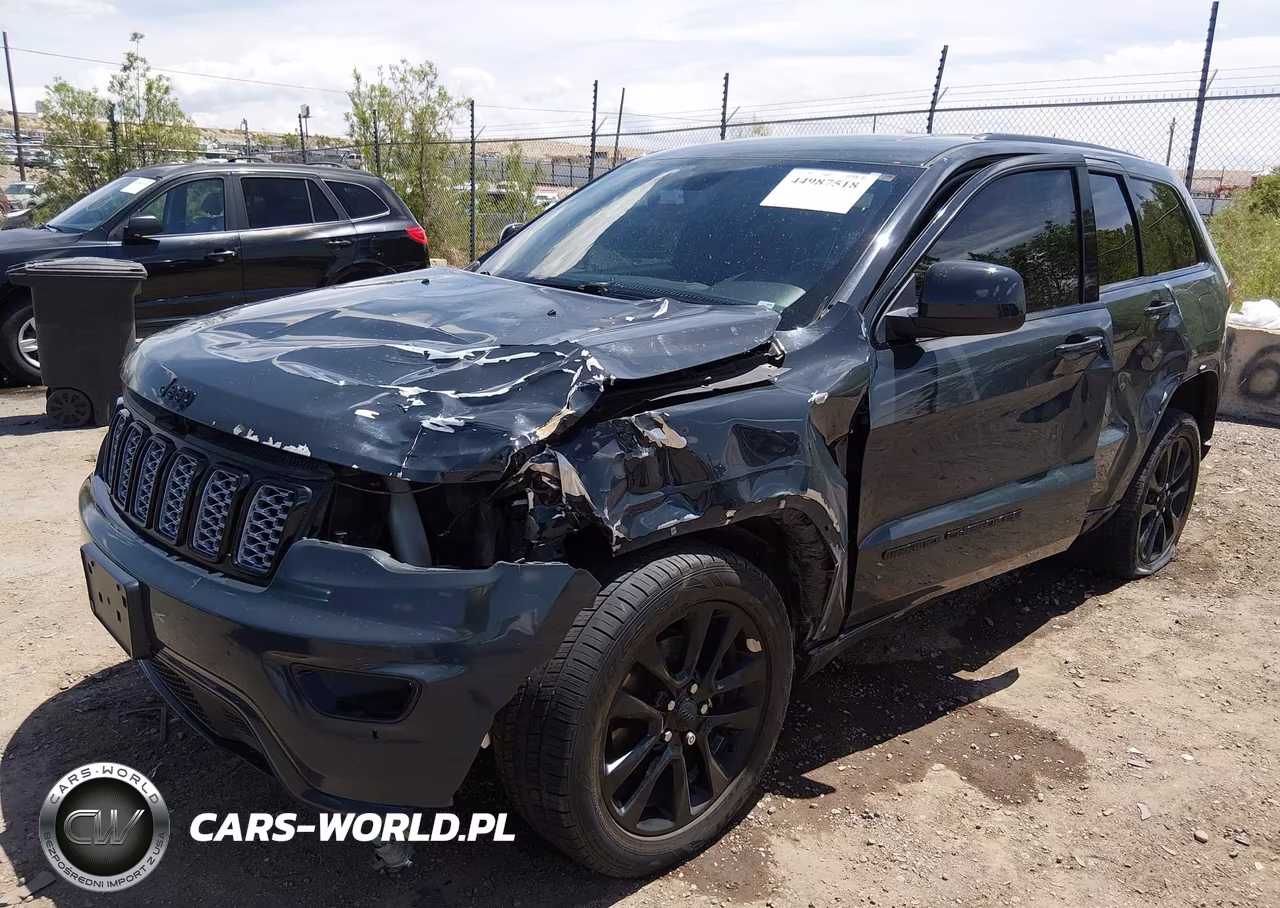 2017 Jeep Grand Cherokee Altitude 4X4 VIN:1C4RJFAG7HC720067 - 6