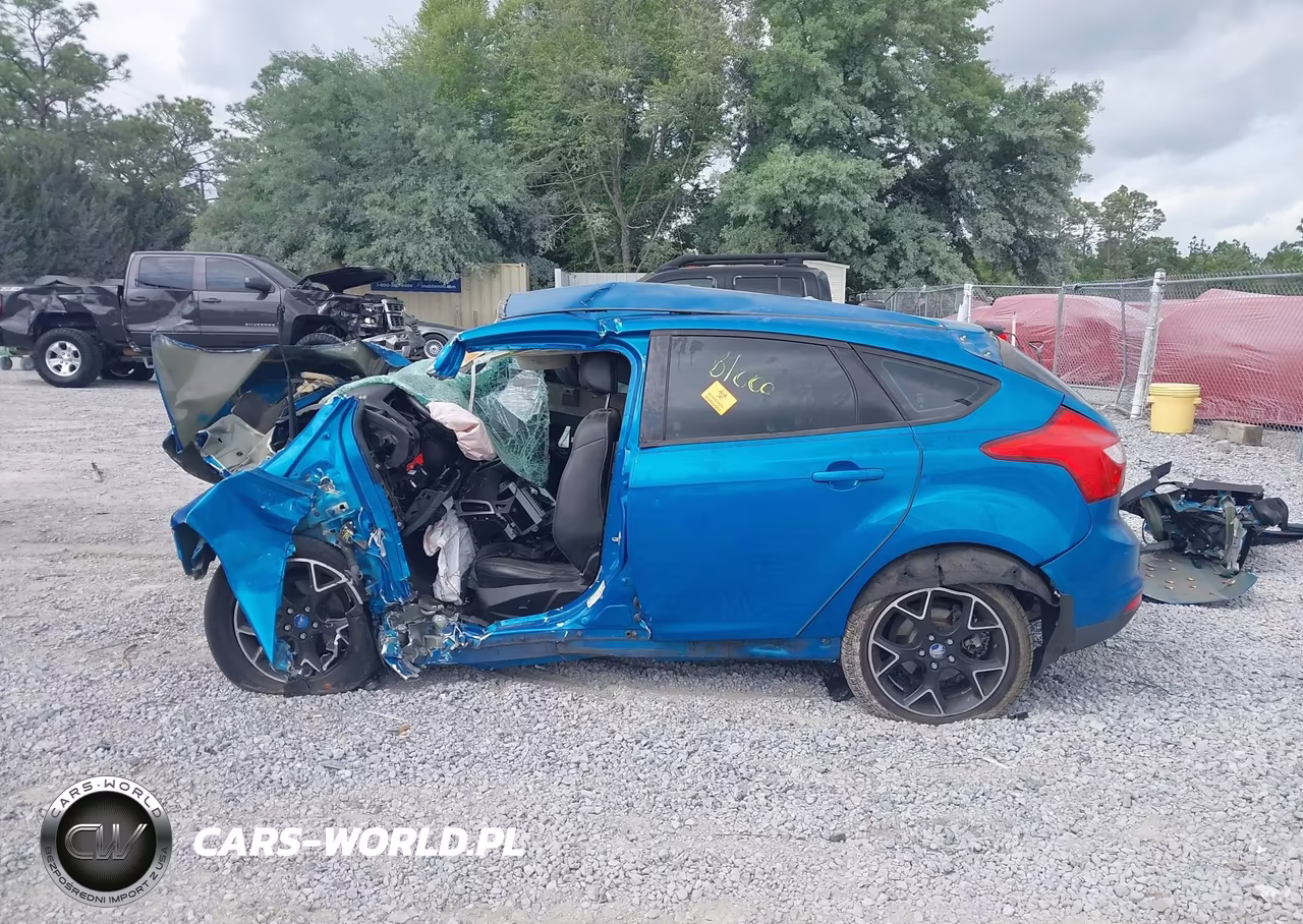 2013 Ford Focus Se VIN:1FADP3K24DL275393 - 14
