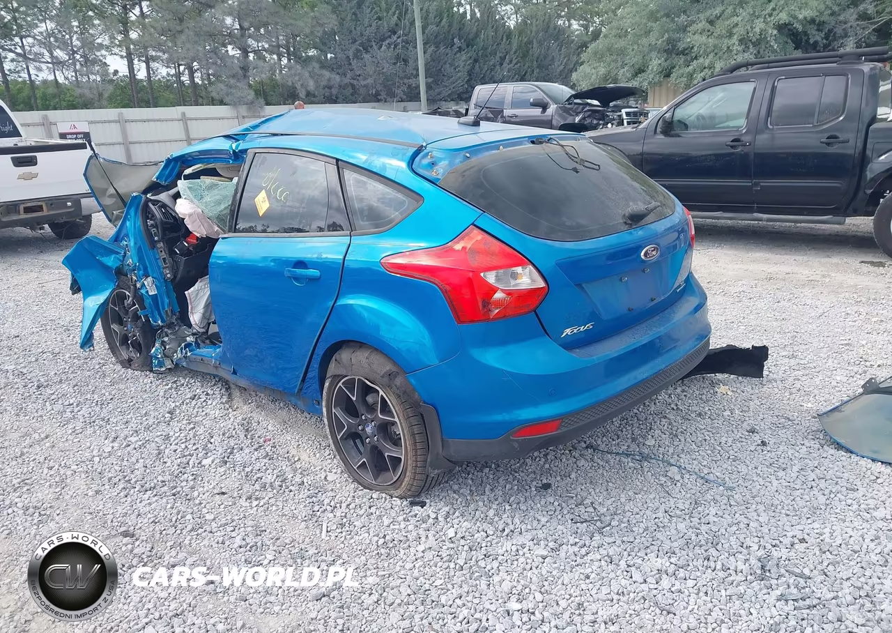 2013 Ford Focus Se VIN:1FADP3K24DL275393 - 3