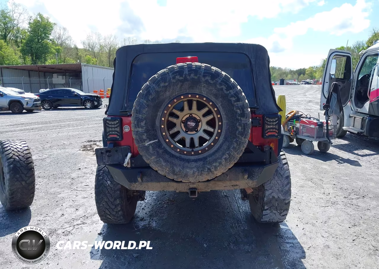 2011 Jeep Wrangler Sport VIN:1J4AA2D19BL569571 - 17