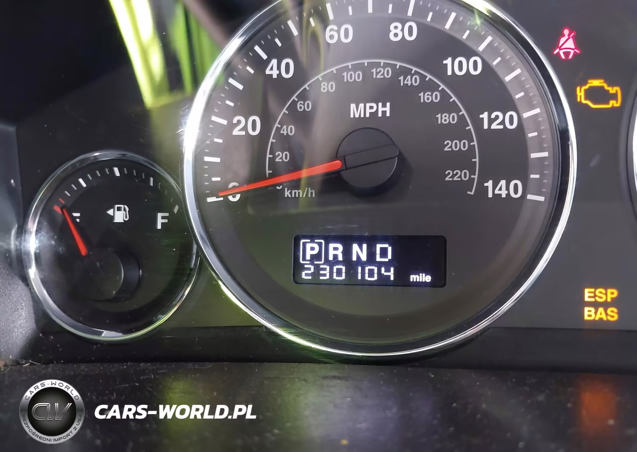 2010 Jeep Commander Sport VIN:1J4RH4GK8AC157557 - 15
