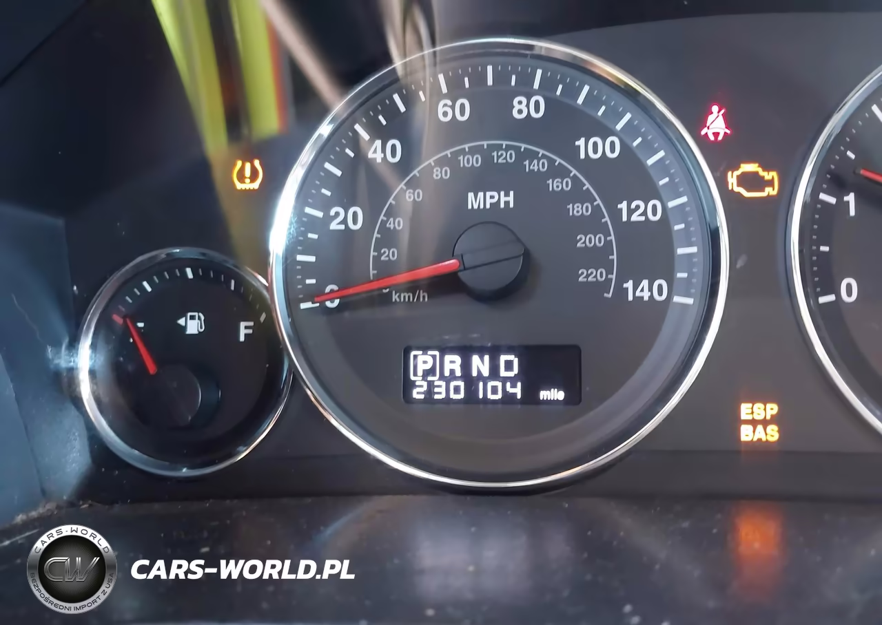 2010 Jeep Commander Sport VIN:1J4RH4GK8AC157557 - 17