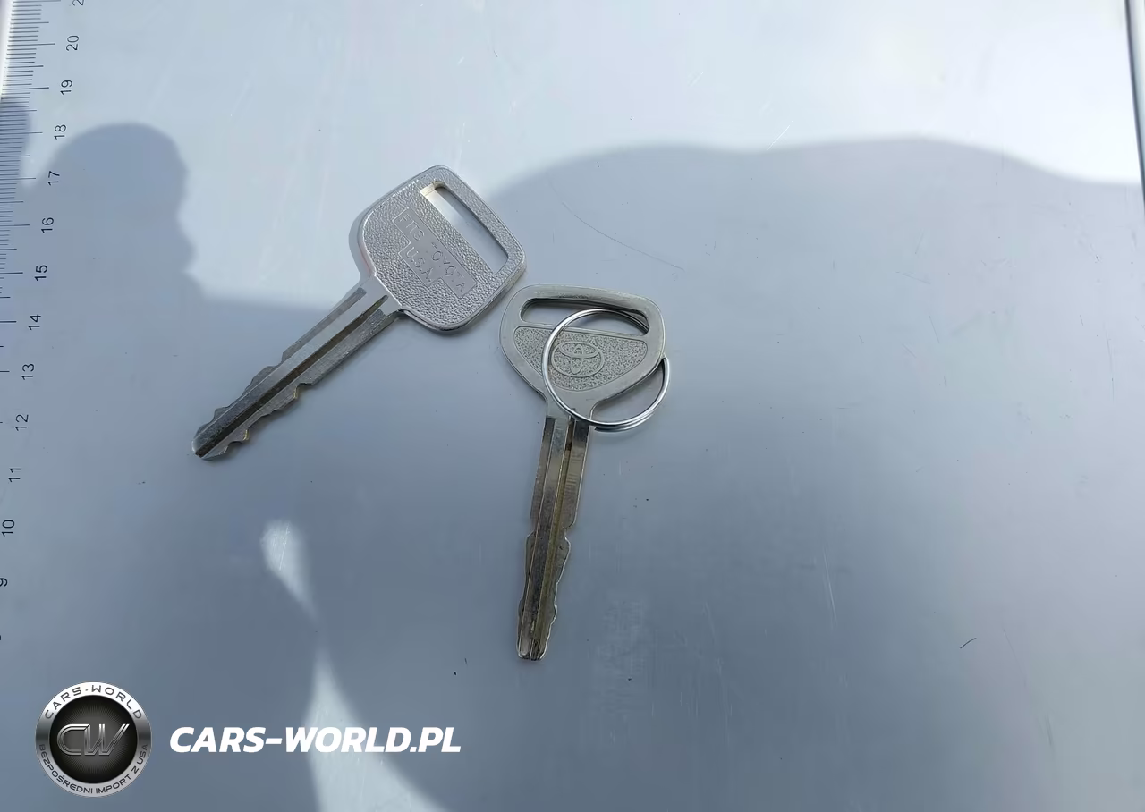 1992 Toyota Camry Le VIN:4T1SK12E4NU091965 - 11