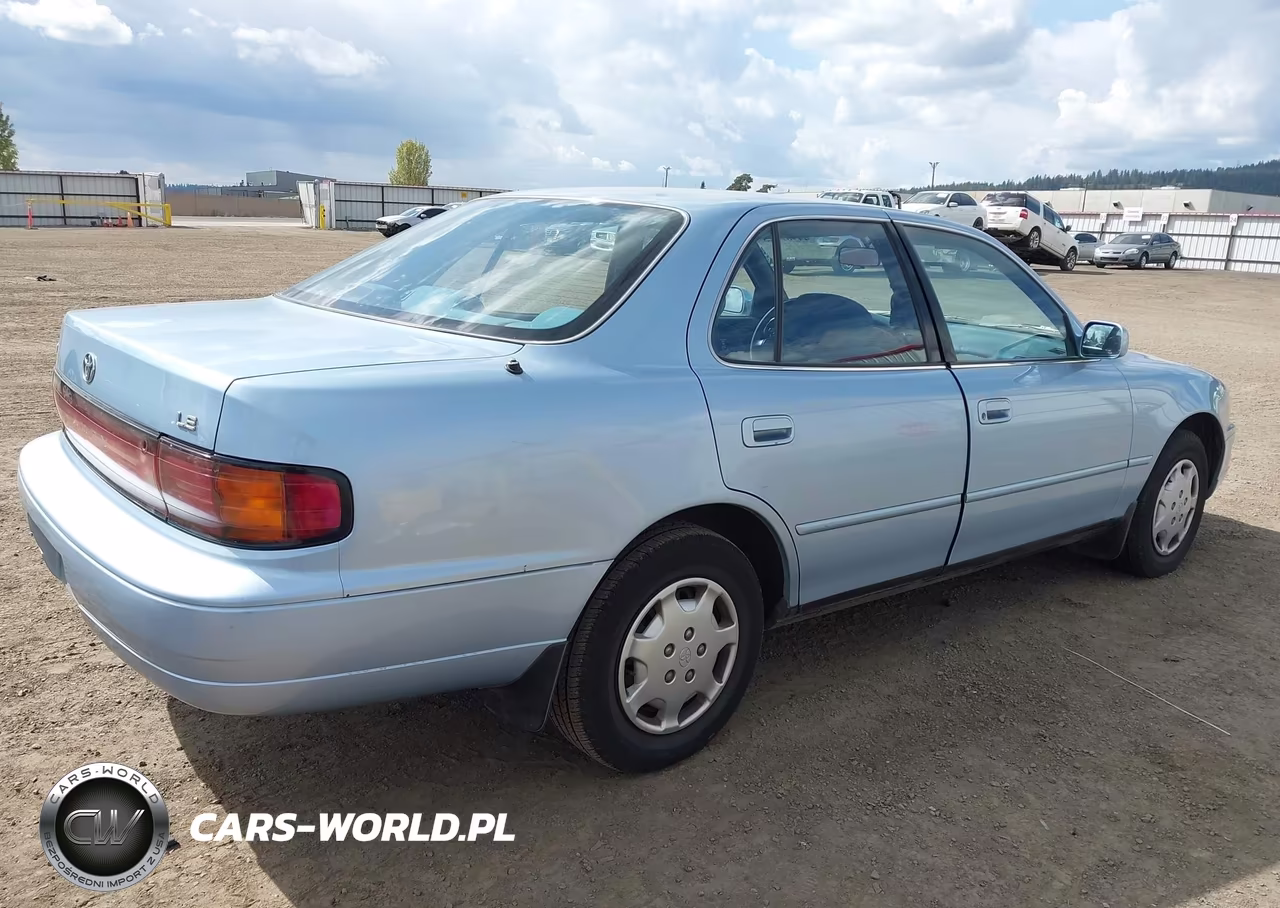 1992 Toyota Camry Le VIN:4T1SK12E4NU091965 - 4