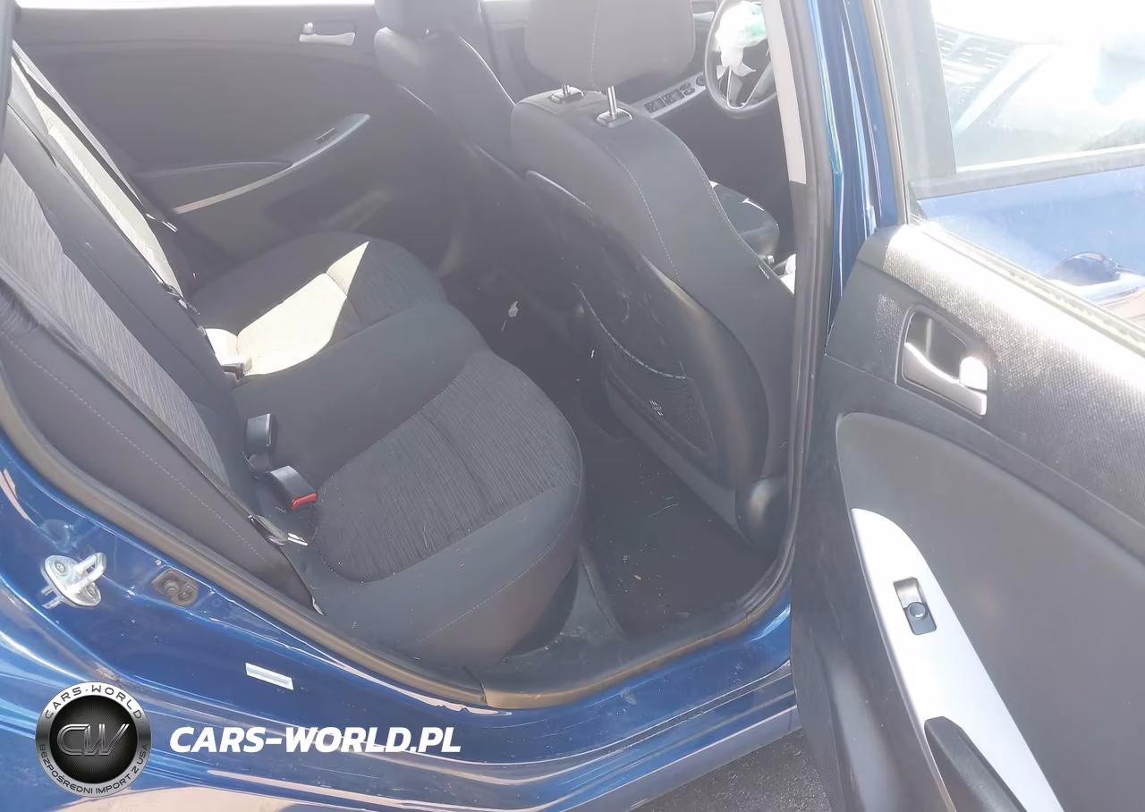 2015 Hyundai Accent Gs VIN:KMHCT5AE0FU206928 - 8