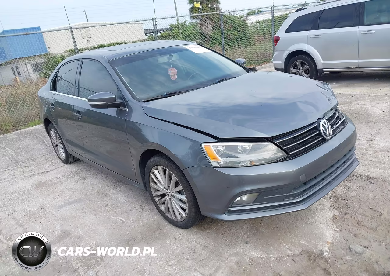 2015 Volkswagen Jetta 1.8T Se – zdjęcie 1 z 12