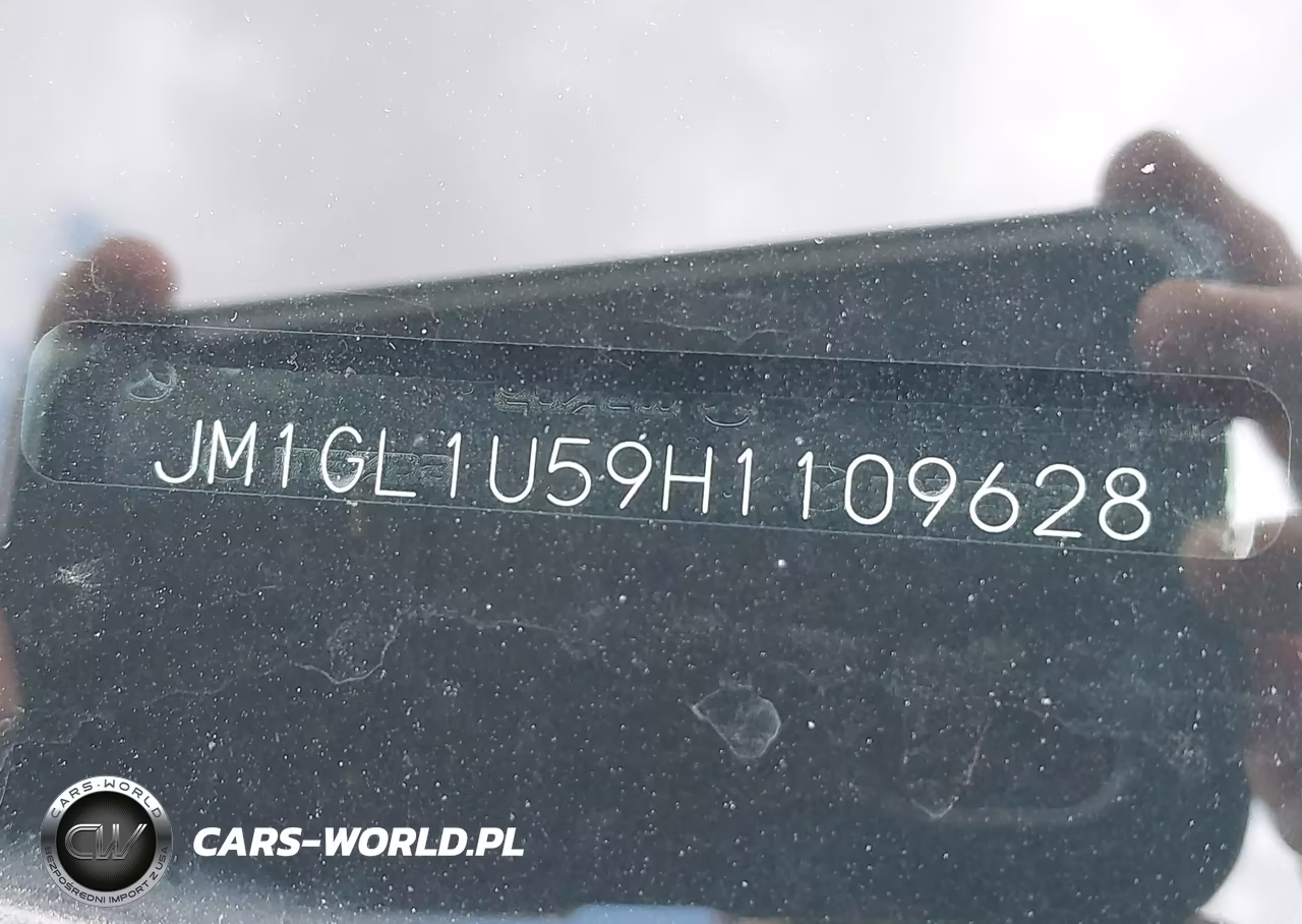 2017 Mazda Mazda6 Sport VIN:JM1GL1U59H1109628 - 9