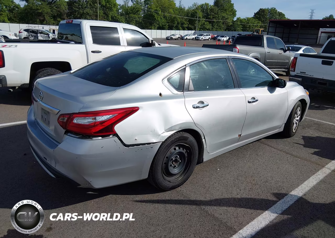 2016 Nissan Altima 2.5 S VIN:1N4AL3AP4GN390466 - 4