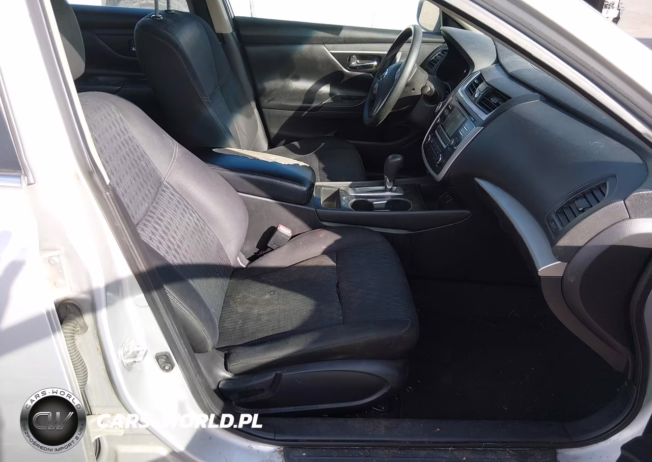 2016 Nissan Altima 2.5 S VIN:1N4AL3AP4GN390466 - 5