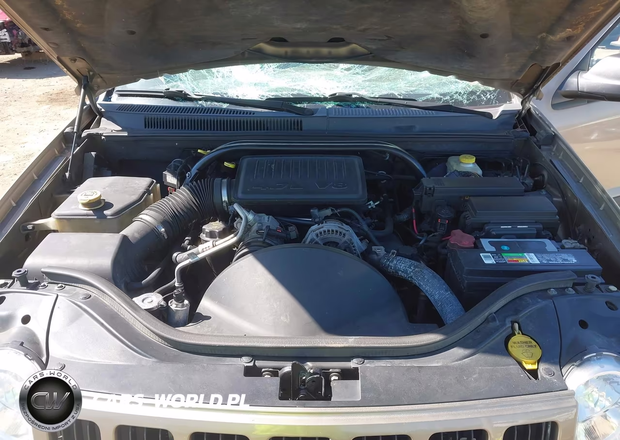 2005 Jeep Grand Cherokee Laredo VIN:1J4HR48N35C556397 - 10
