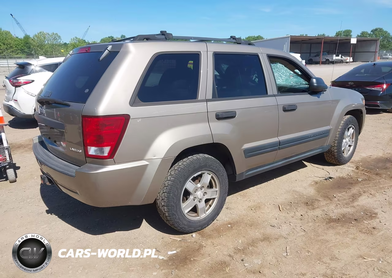 2005 Jeep Grand Cherokee Laredo VIN:1J4HR48N35C556397 - 4