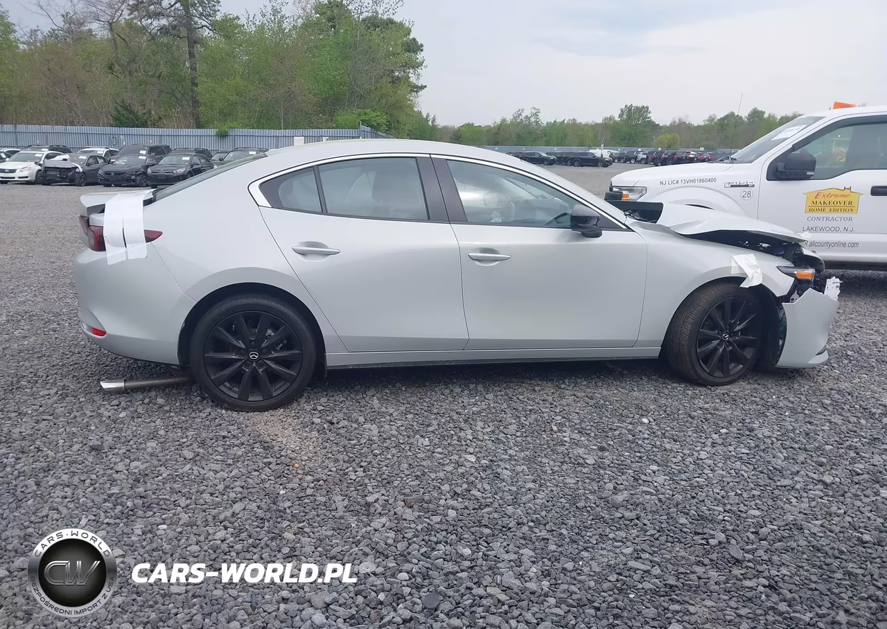 2025 Mazda Mazda3 VIN:JM1BPABM1S1765872 - 13