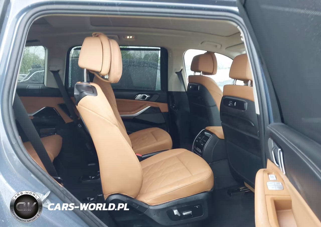 2026 BMW X7 xDrive40I VIN:5UX23EM07T9120044 - 8
