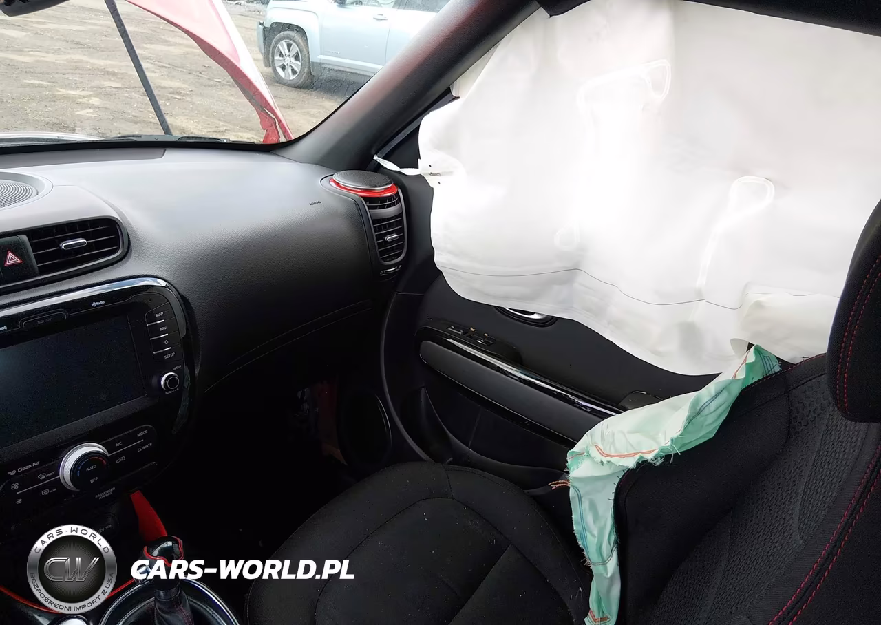 2019 Kia Soul + VIN:KNDJP3A54K7670611 - 5