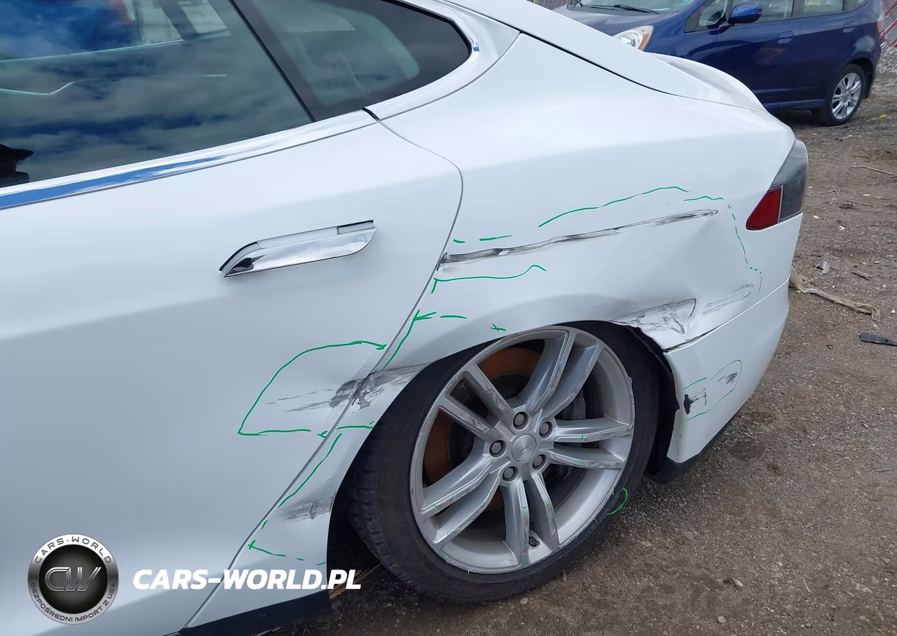 2014 Tesla Model S P85 VIN:5YJSA1H15EFP49393 - 19