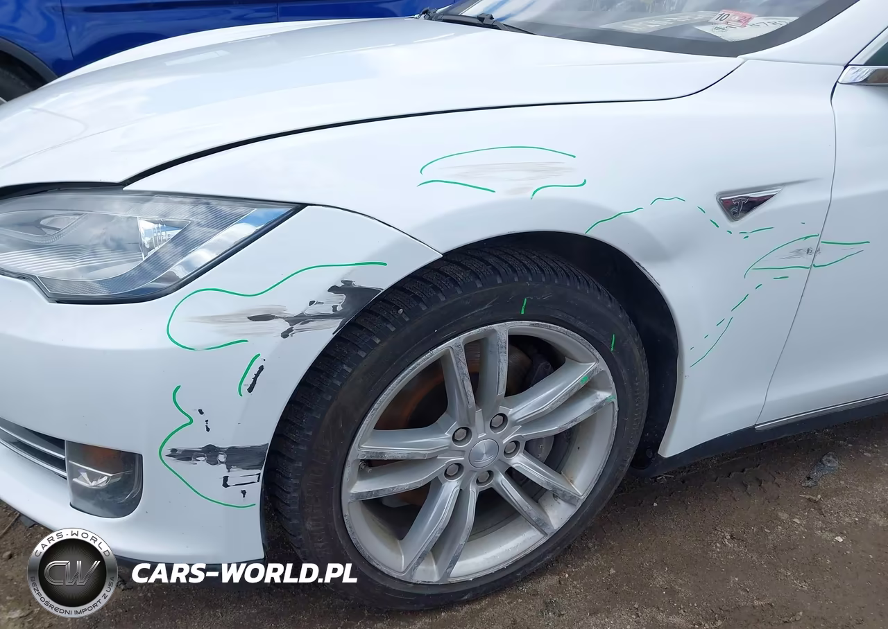 2014 Tesla Model S P85 VIN:5YJSA1H15EFP49393 - 6