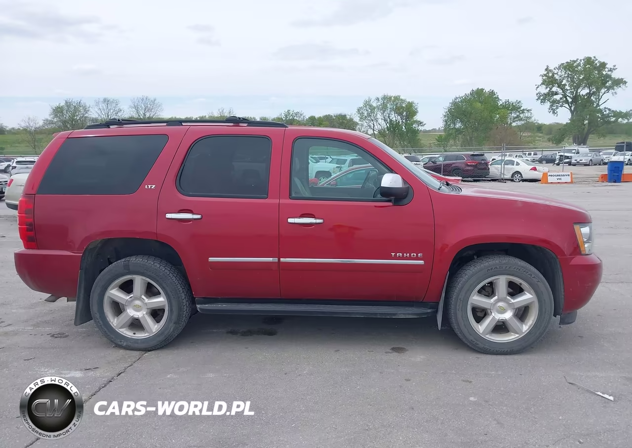 2013 Chevrolet Tahoe Ltz VIN:1GNSKCE05DR283629 - 13