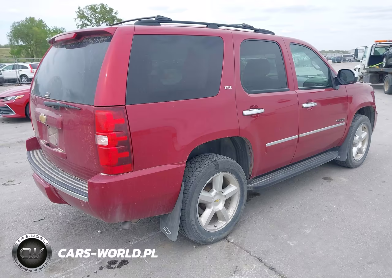 2013 Chevrolet Tahoe Ltz VIN:1GNSKCE05DR283629 - 4