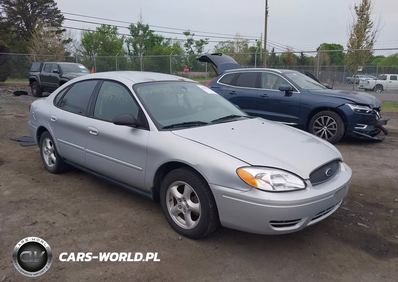 2004 Ford Taurus Se
