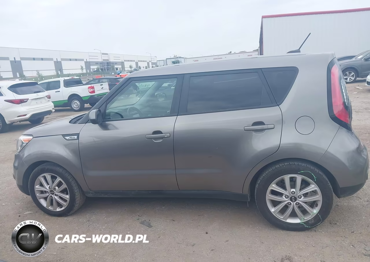 2018 Kia Soul + VIN:KNDJP3A54J7594192 - 14