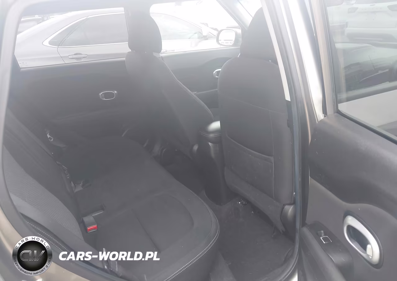 2018 Kia Soul + VIN:KNDJP3A54J7594192 - 8