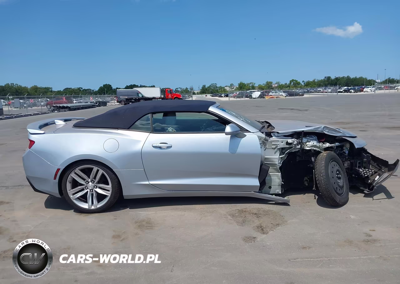 2018 Chevrolet Camaro 2Ss VIN:1G1FH3D72J0134112 - 16