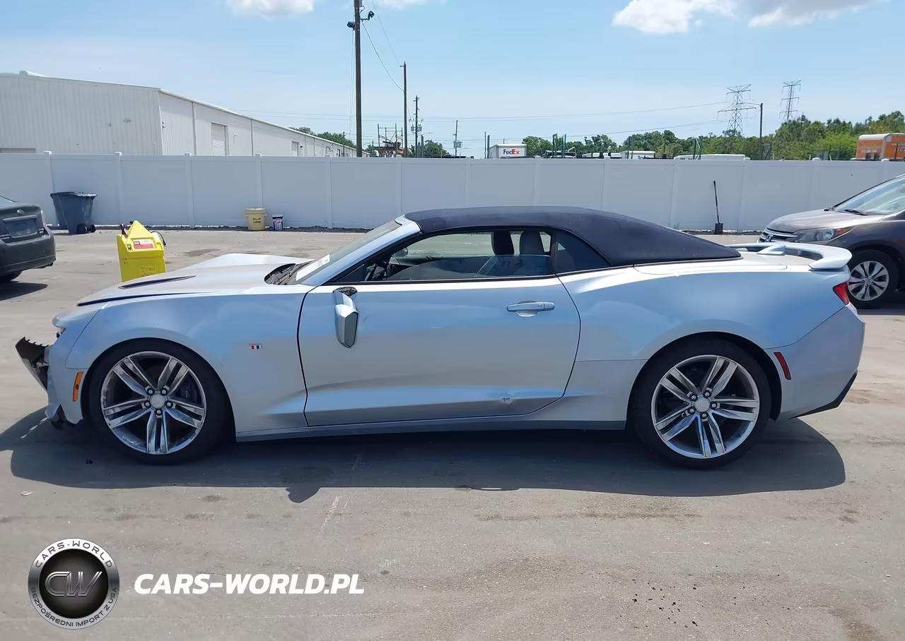 2018 Chevrolet Camaro 2Ss VIN:1G1FH3D72J0134112 - 17