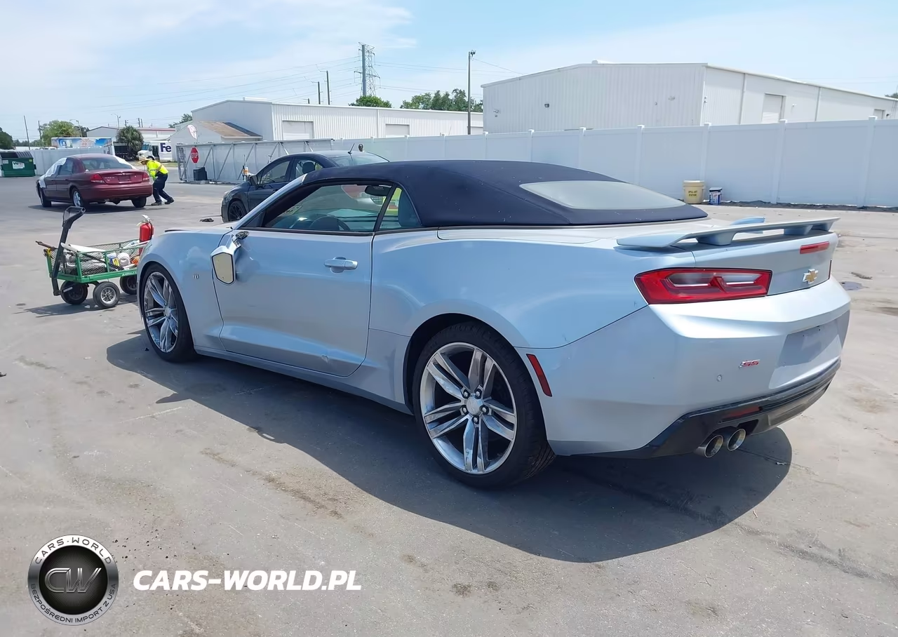 2018 Chevrolet Camaro 2Ss VIN:1G1FH3D72J0134112 - 3