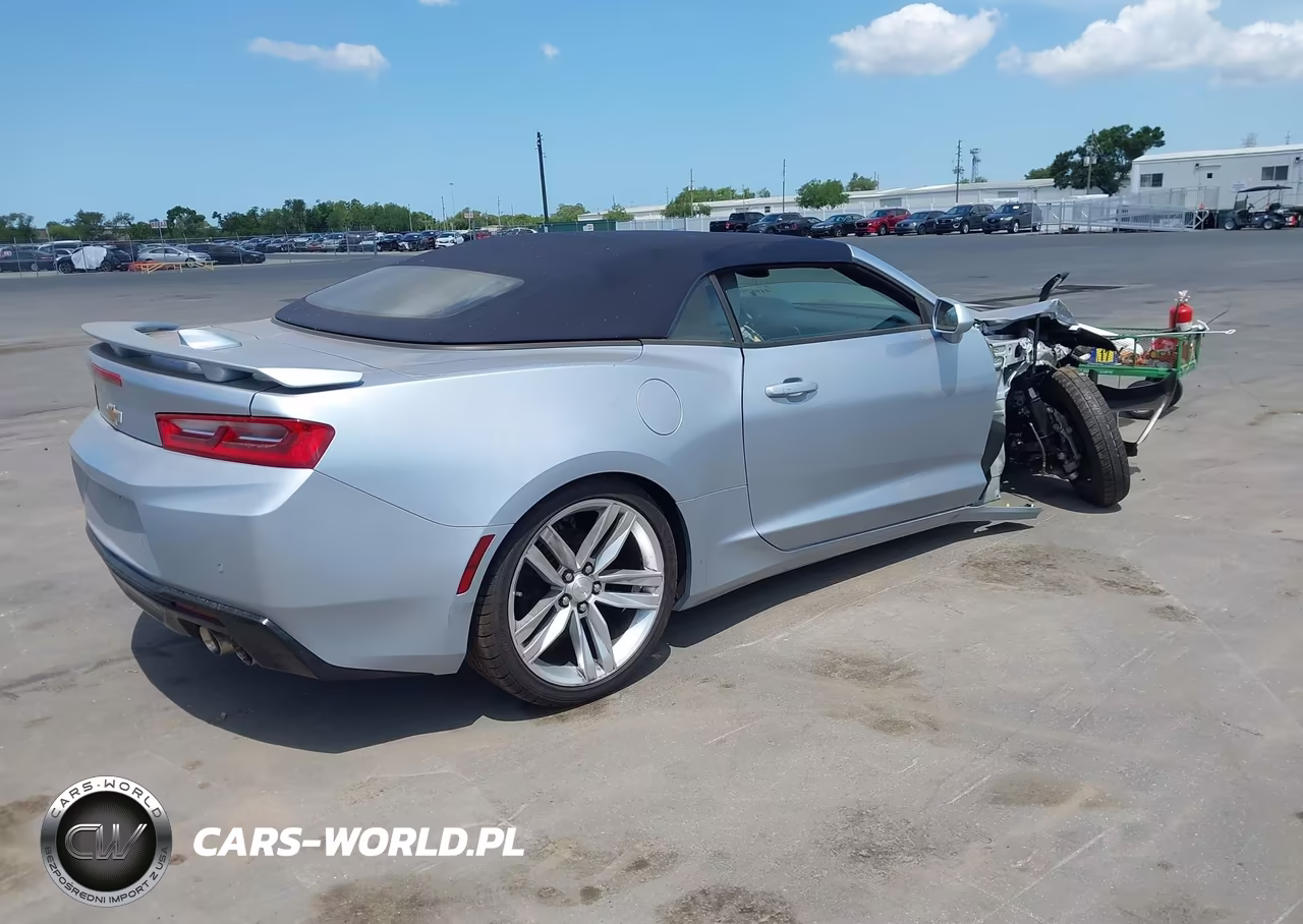 2018 Chevrolet Camaro 2Ss VIN:1G1FH3D72J0134112 - 4