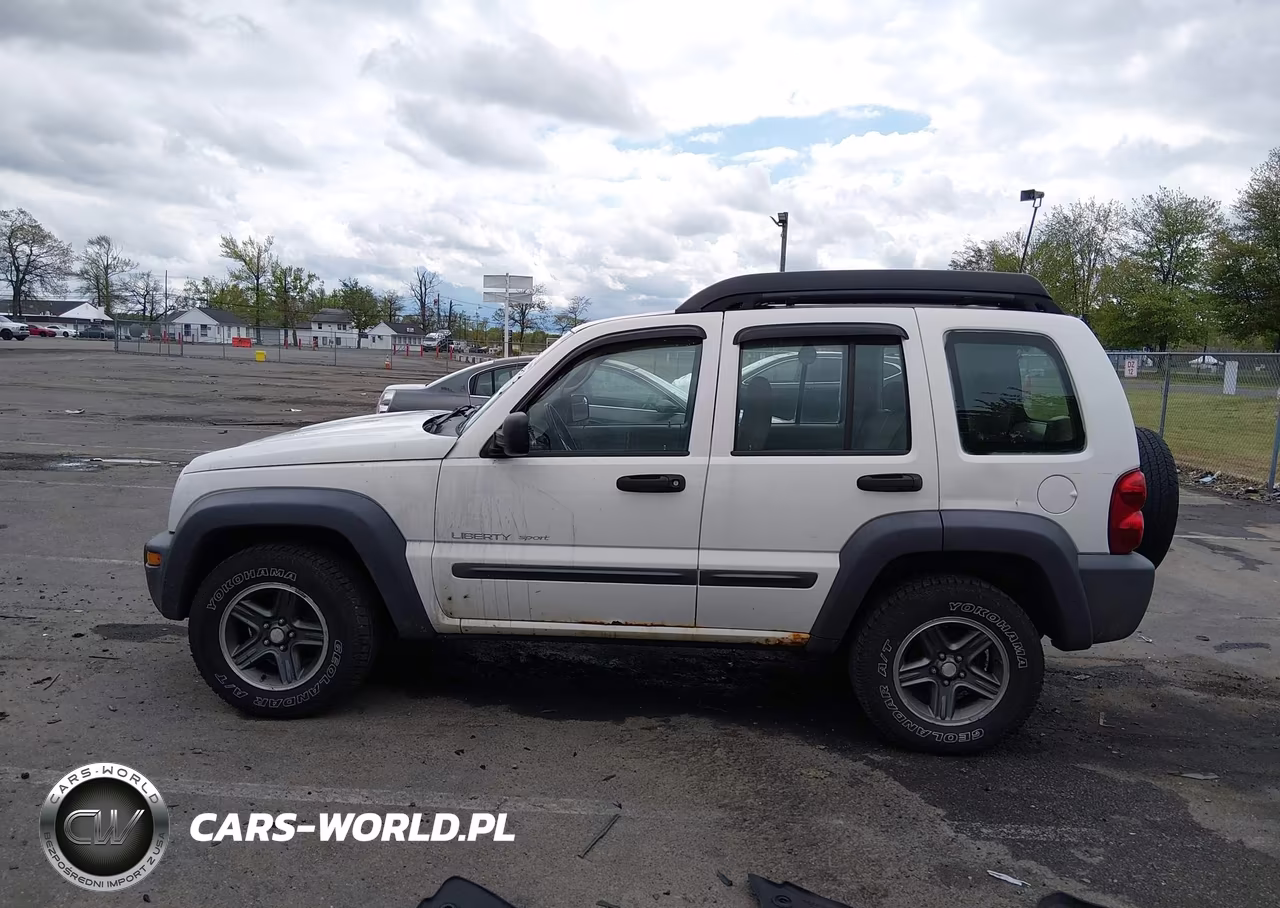 2003 Jeep Liberty Sport VIN:1J4GL48K53W628666 - 14
