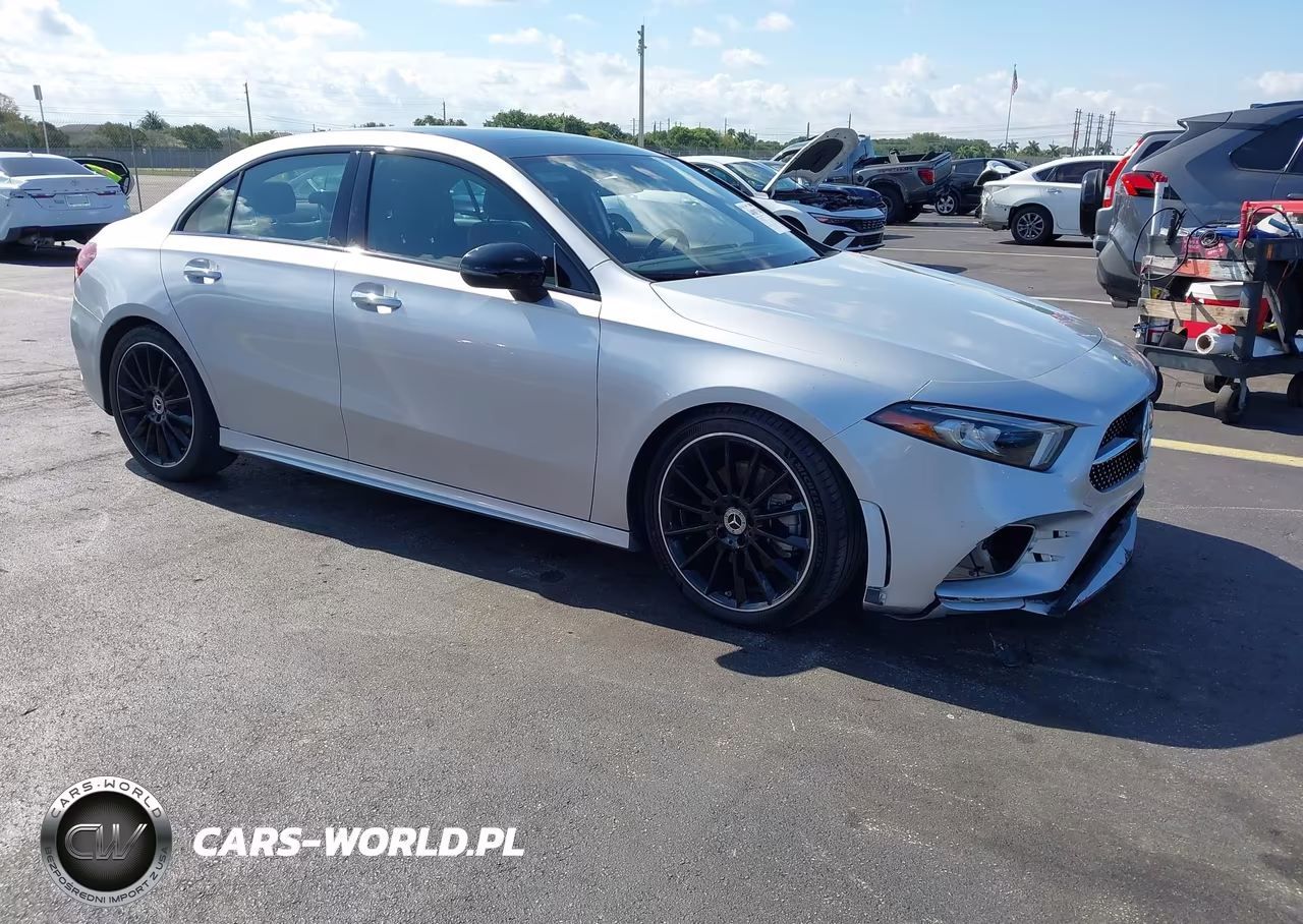 2022 Mercedes-Benz A 220