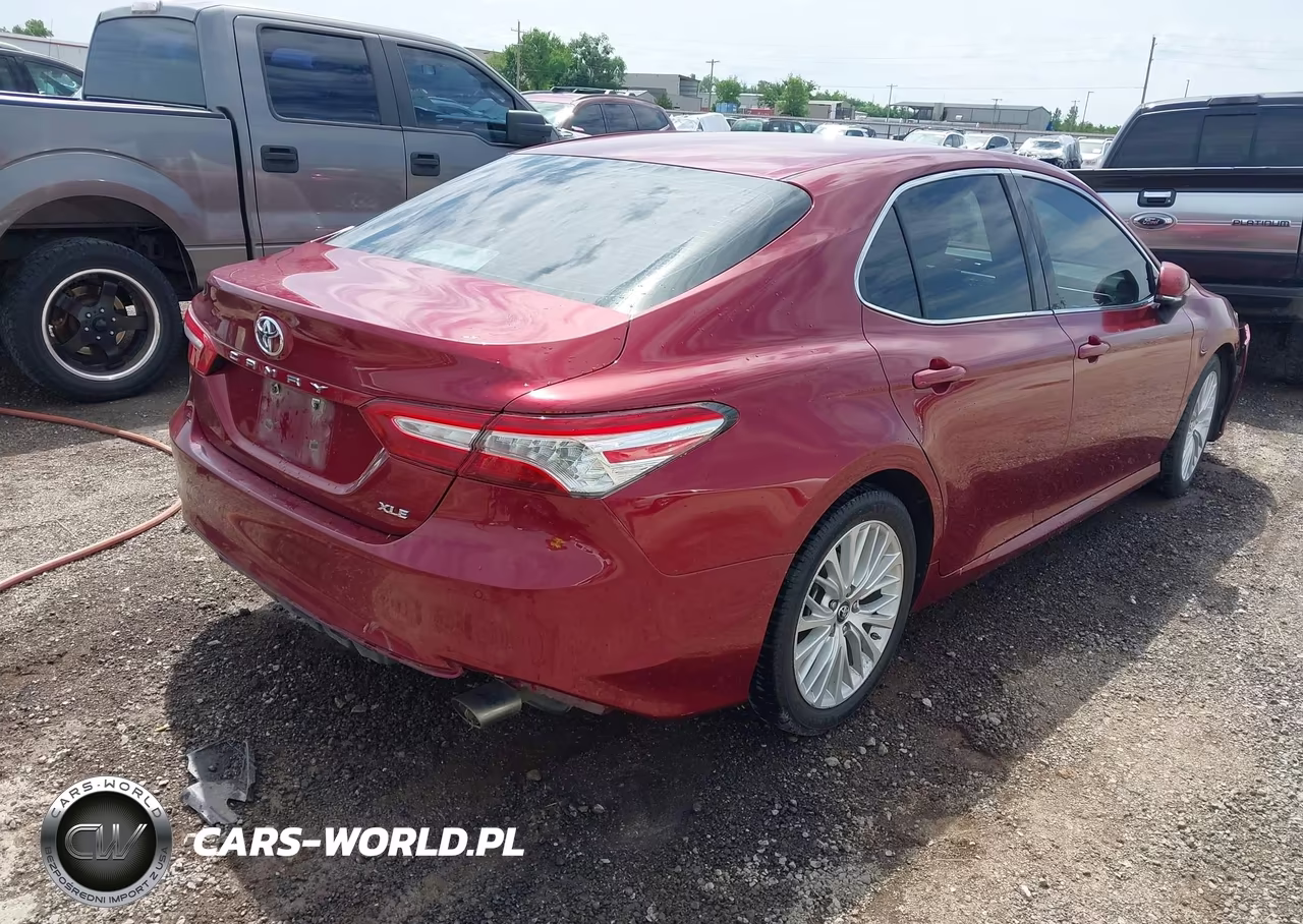 2018 Toyota Camry Xle VIN:4T1B11HK9JU512802 - 4