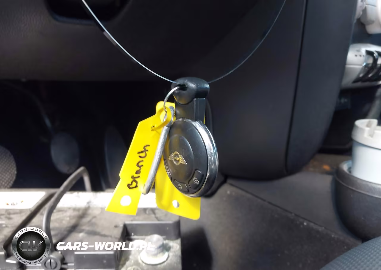 2010 Mini Cooper VIN:WMWMR3C57ATZ18986 - 11