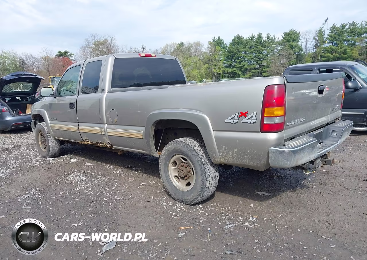 2002 Chevrolet Silverado 2500Hd Ls VIN:1GCHK29U92E129097 - 3