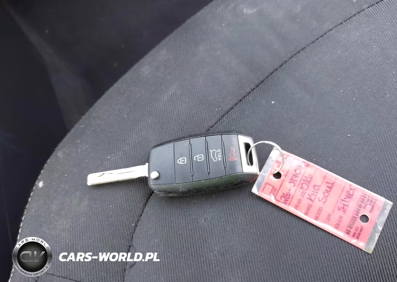 2016 Kia Soul + VIN:KNDJP3A54G7824239 - 11
