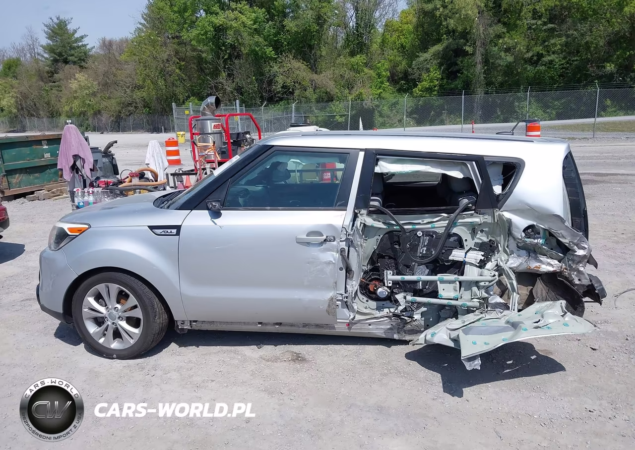 2016 Kia Soul + VIN:KNDJP3A54G7824239 - 15