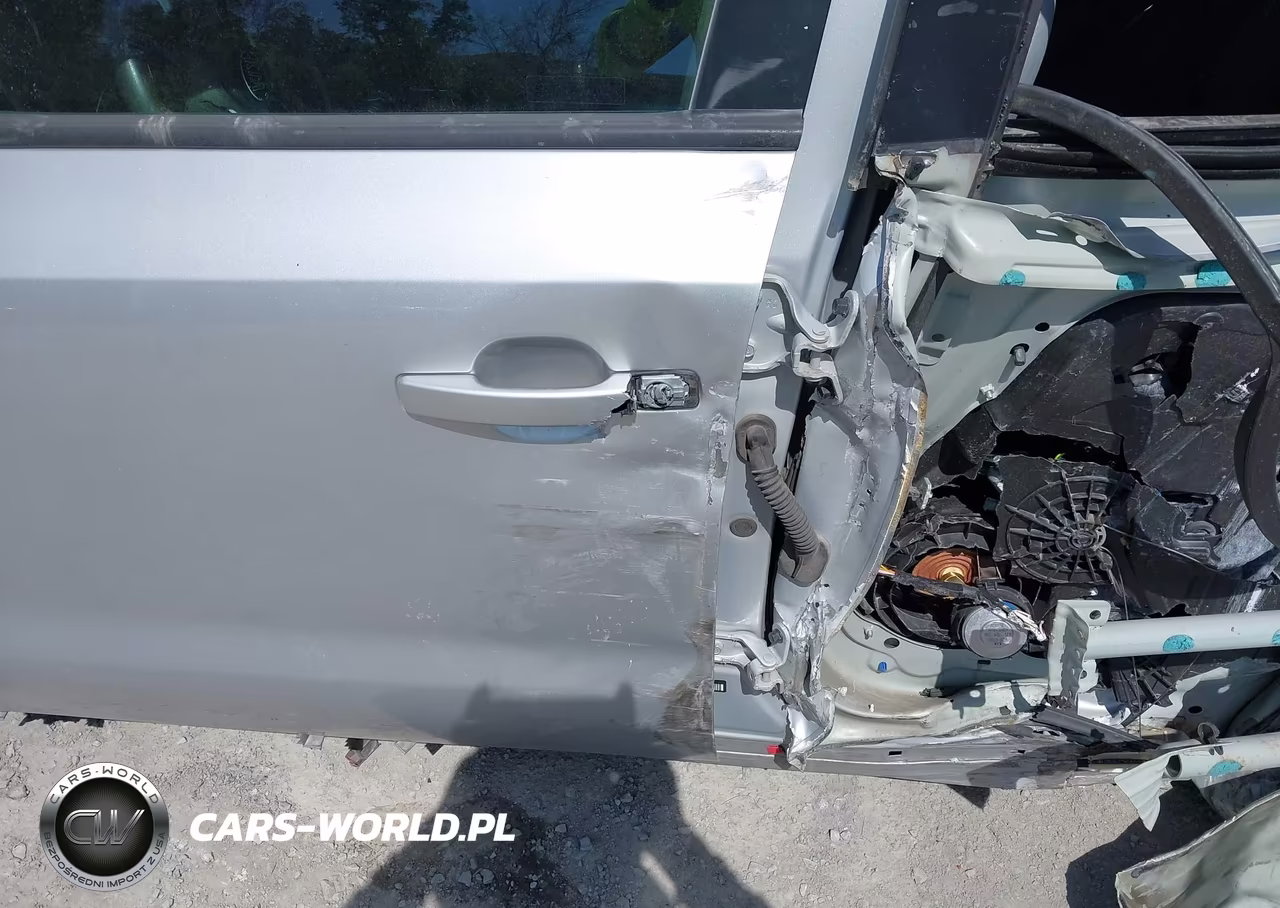2016 Kia Soul + VIN:KNDJP3A54G7824239 - 18