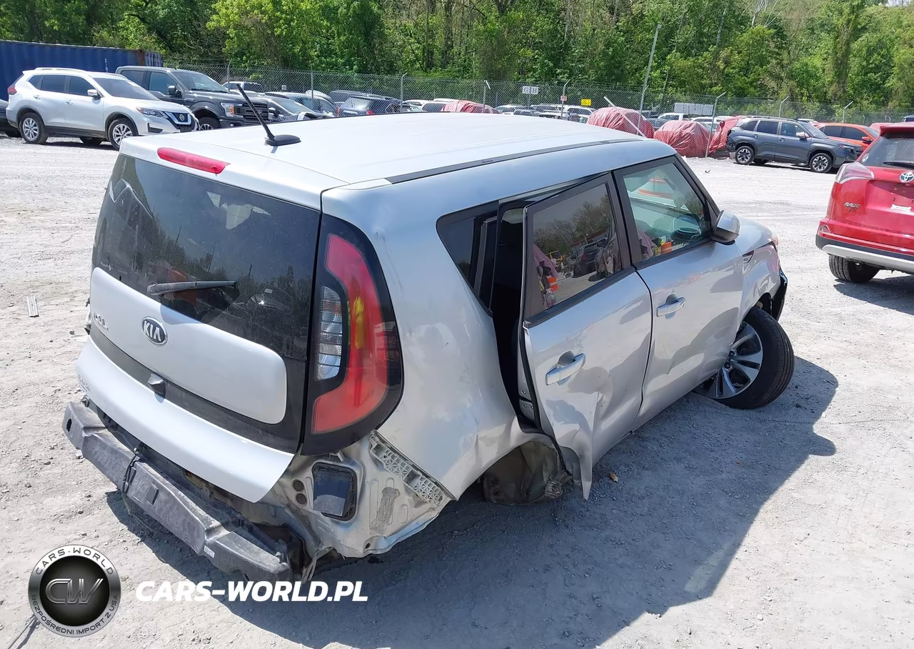 2016 Kia Soul + VIN:KNDJP3A54G7824239 - 4