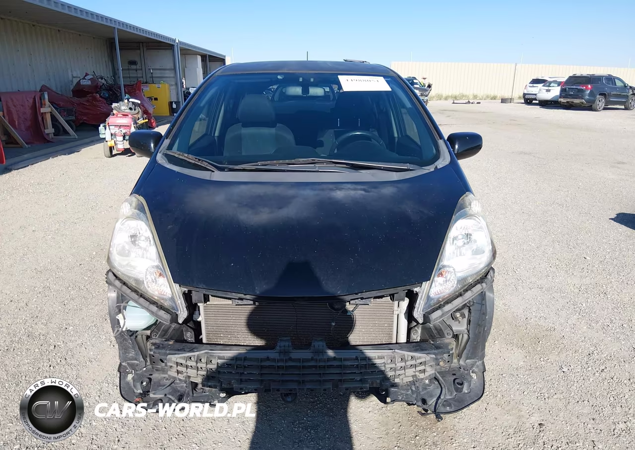2011 Honda Fit Sport VIN:JHMGE8H51BC011538 - 13