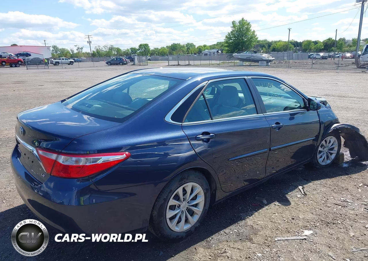 2016 Toyota Camry Le VIN:4T4BF1FK4GR527338 - 4