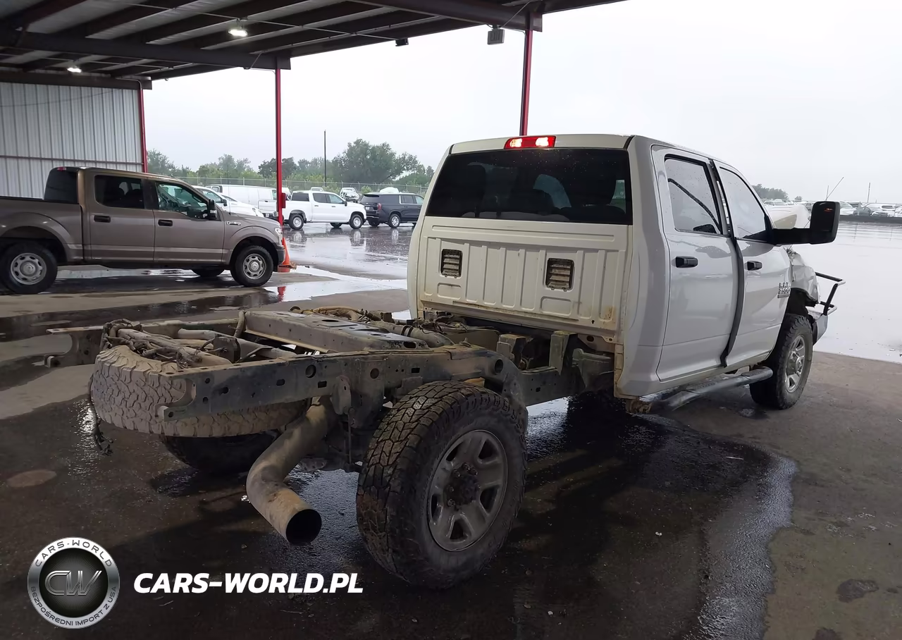 2018 Ram 2500 Tradesman 4X4 8' Box VIN:3C6UR5HL7JG295993 - 4