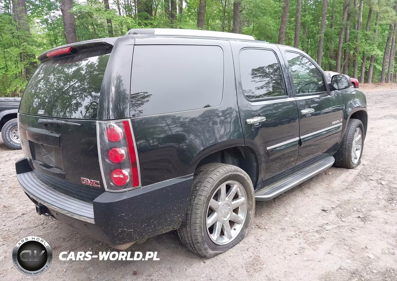 2007 GMC Yukon Denali VIN:1GKFK63887J360862 - 4