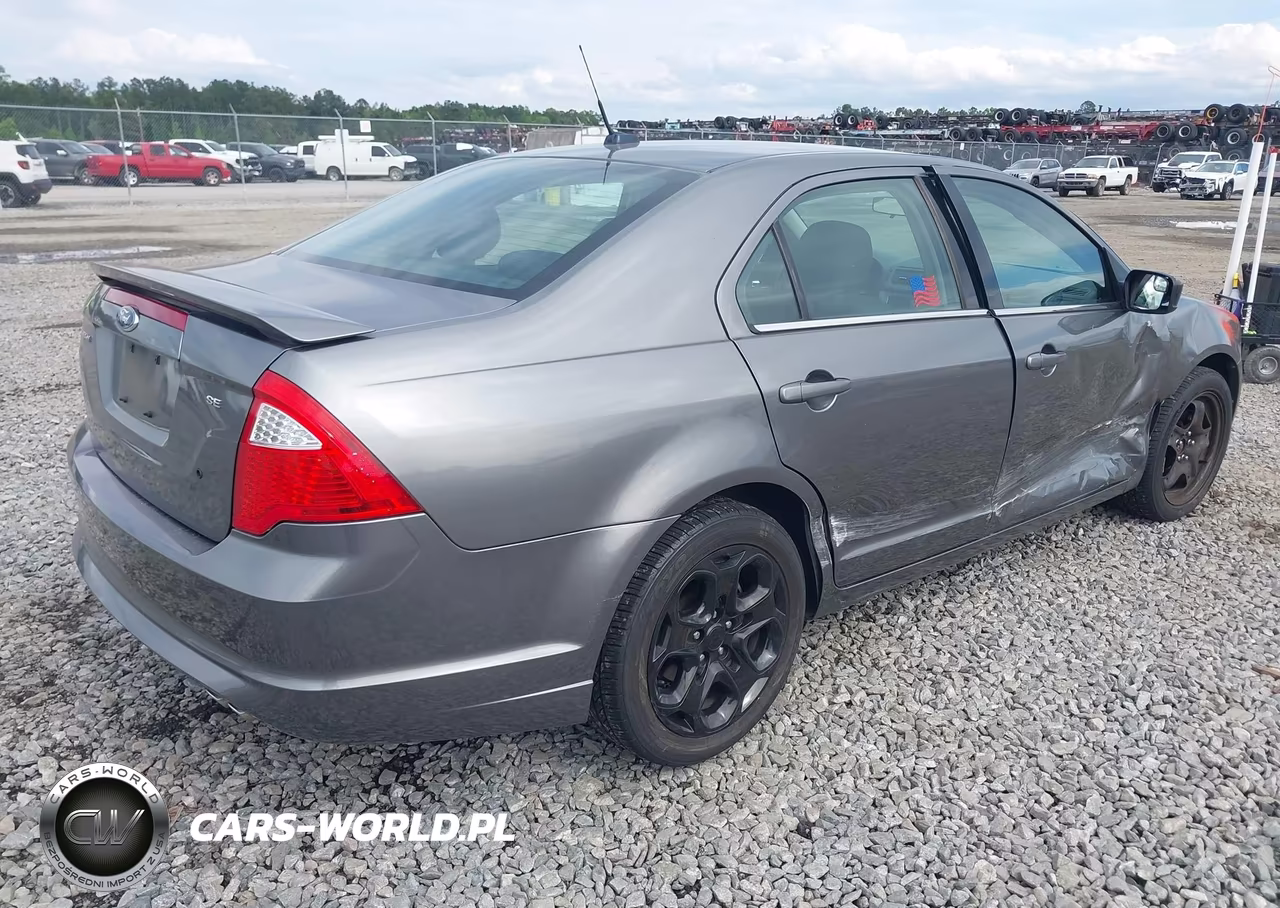 2011 Ford Fusion Se VIN:3FAHP0HA5BR143031 - 4