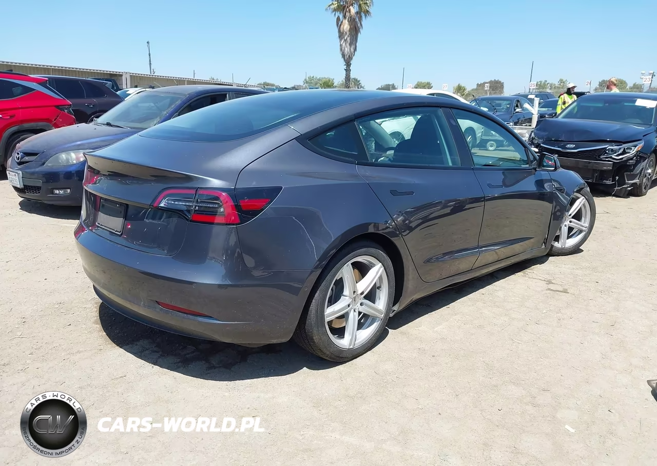 2021 Tesla Model 3 Standard Range Plus Rear-Wheel Drive VIN:5YJ3E1EA3MF014536 - 4