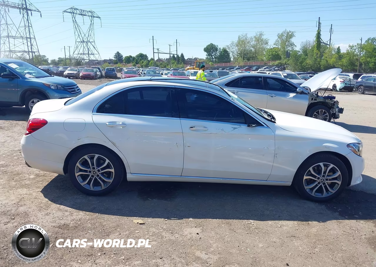2018 Mercedes-Benz C 300 4Matic VIN:WDDWF4KB4JR312436 - 13